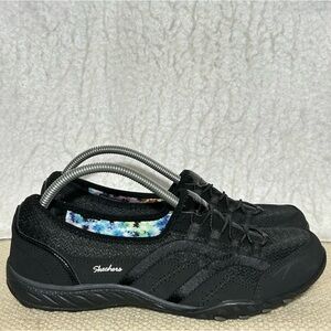 Skechers Womens Black OnTheGo Flex Breath Easy SlipOn Casual Sneaker Shoes SZ 9